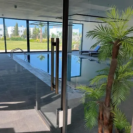 Apartment Retreat, Block A1, No 4 *