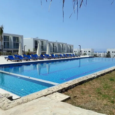 Retreat, Block A1, No 4 Agios Nikolaos (Famagusta)